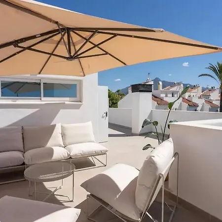 New Town House In Nueva Andalucia Lejlighed Marbella
